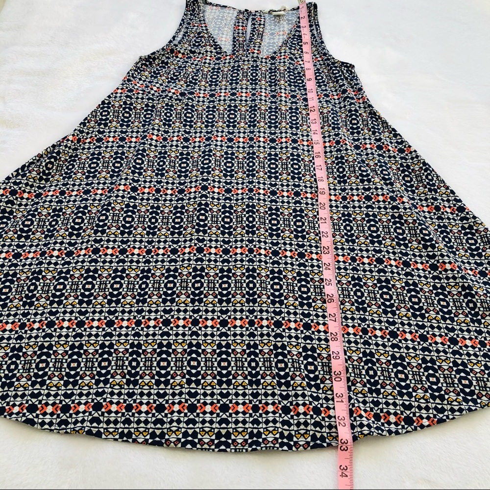 H&M, Geometric Design Sleeveless Dress, Size 4 - Picture 16 of 16